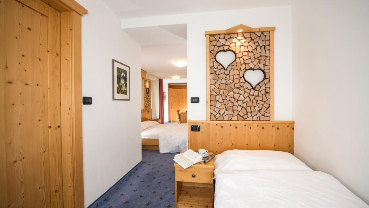 Albergo Miravalle Фай дела Паганела Екстериор снимка